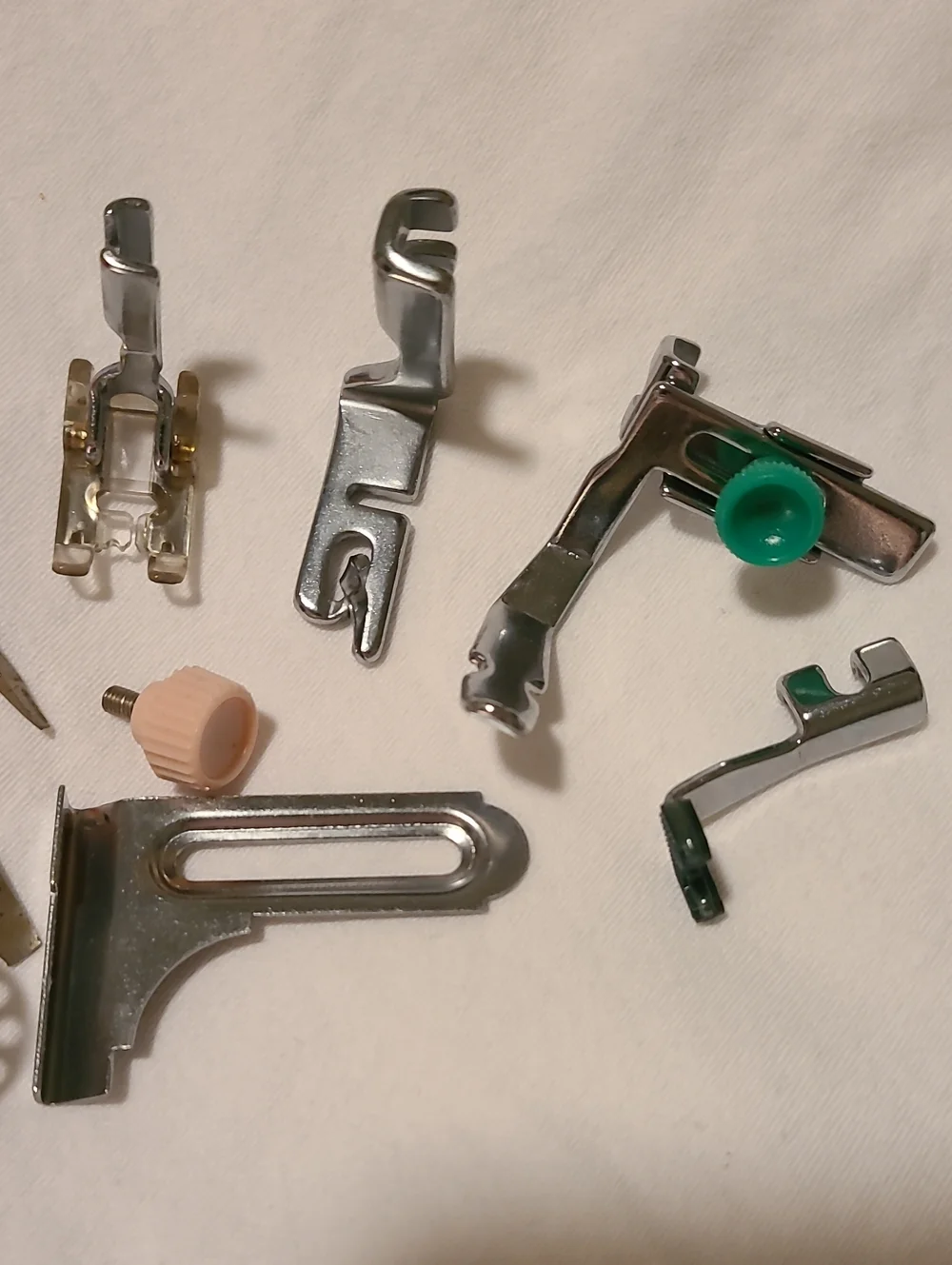 Singer Slant Shank Hemmer Foot, High Shank Presser Foot. Button Seam Guide